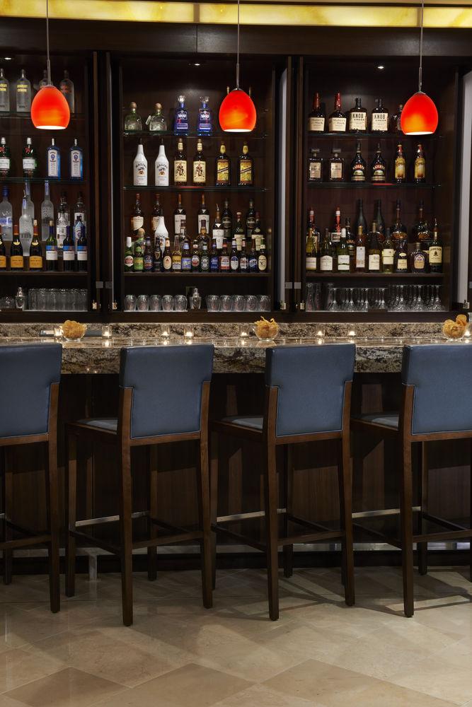 Charleston Marriott Town Center Hotel Bagian luar foto