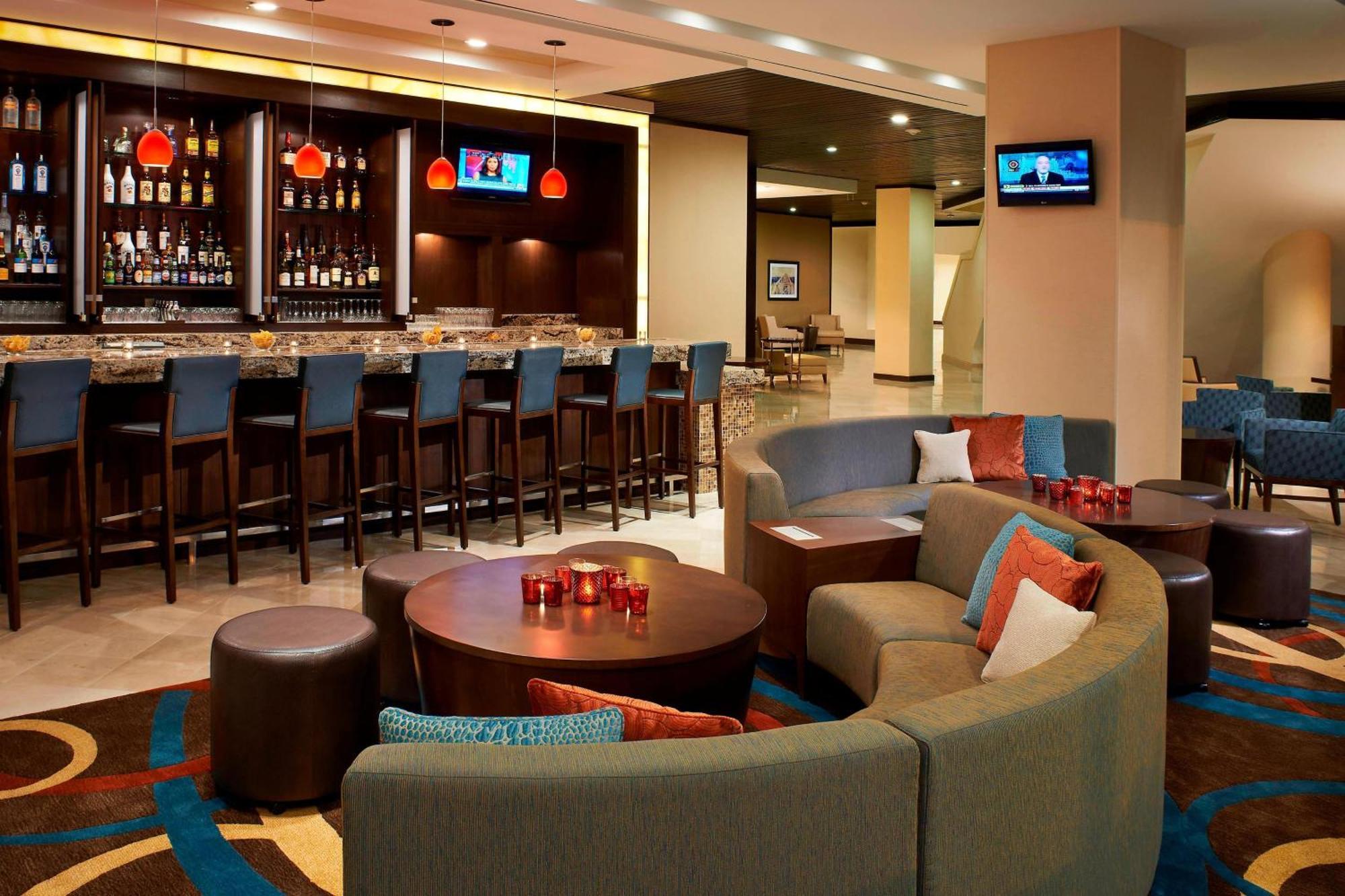 Charleston Marriott Town Center Hotel Bagian luar foto