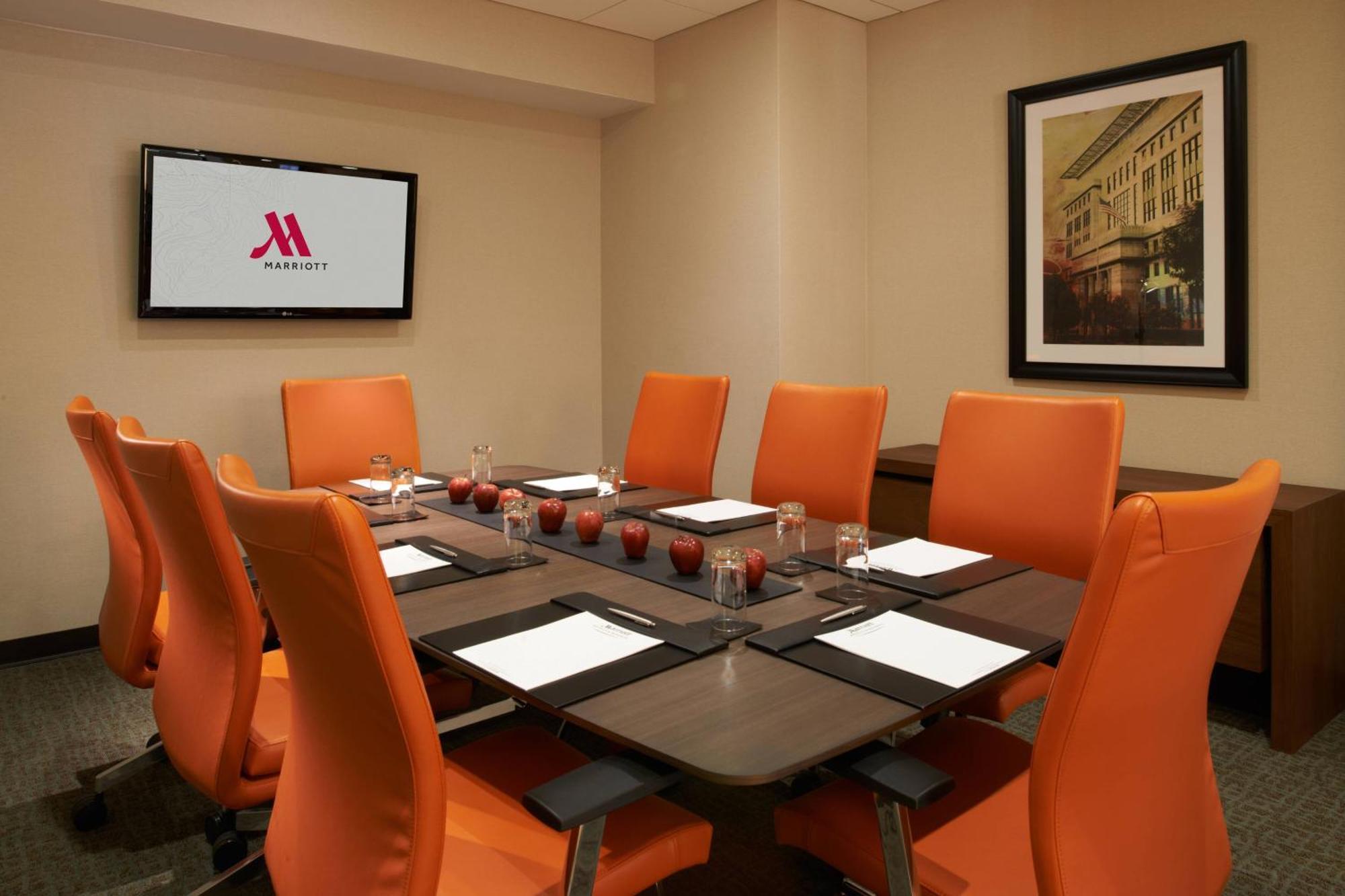 Charleston Marriott Town Center Hotel Bagian luar foto