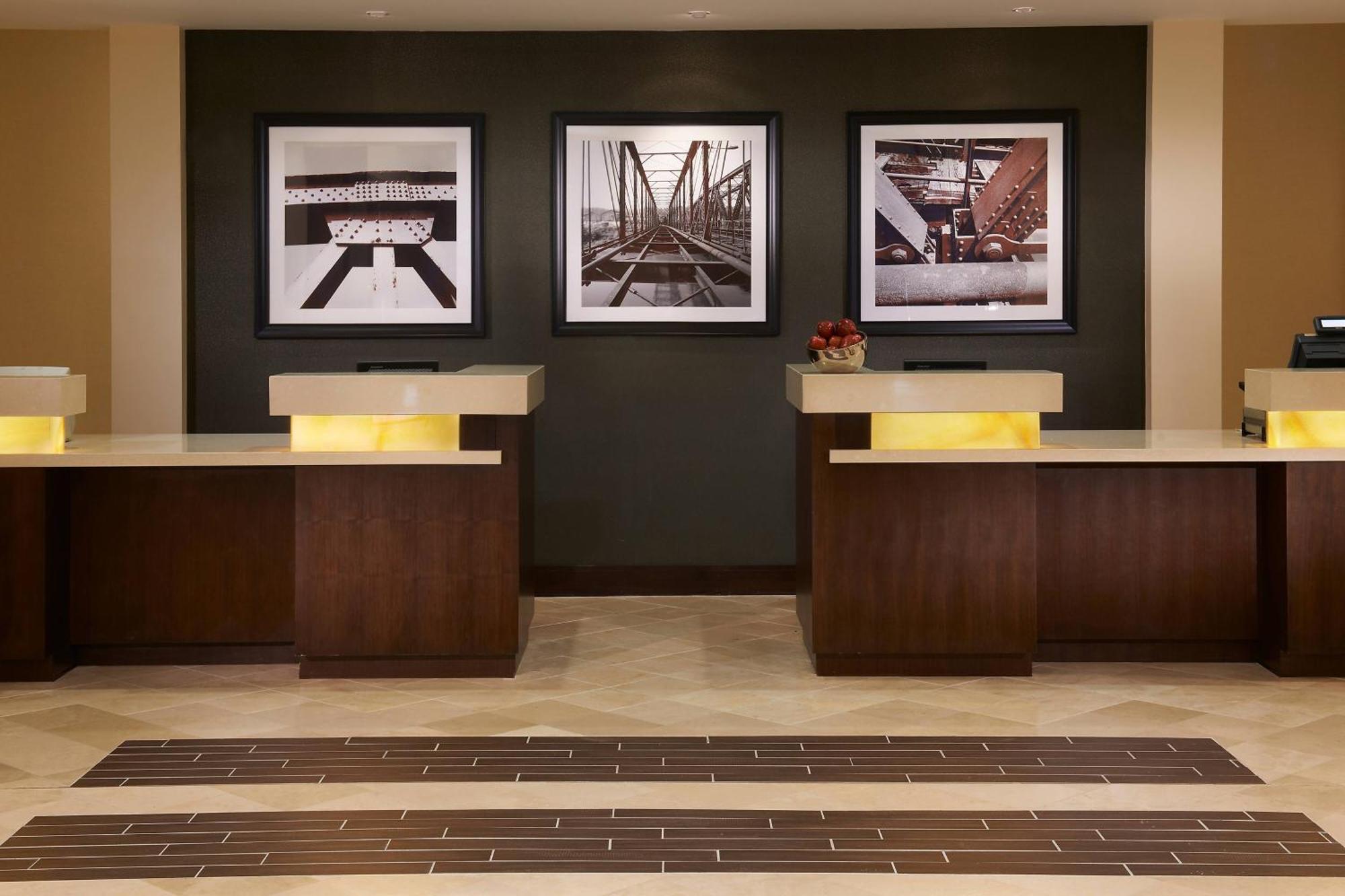 Charleston Marriott Town Center Hotel Bagian luar foto