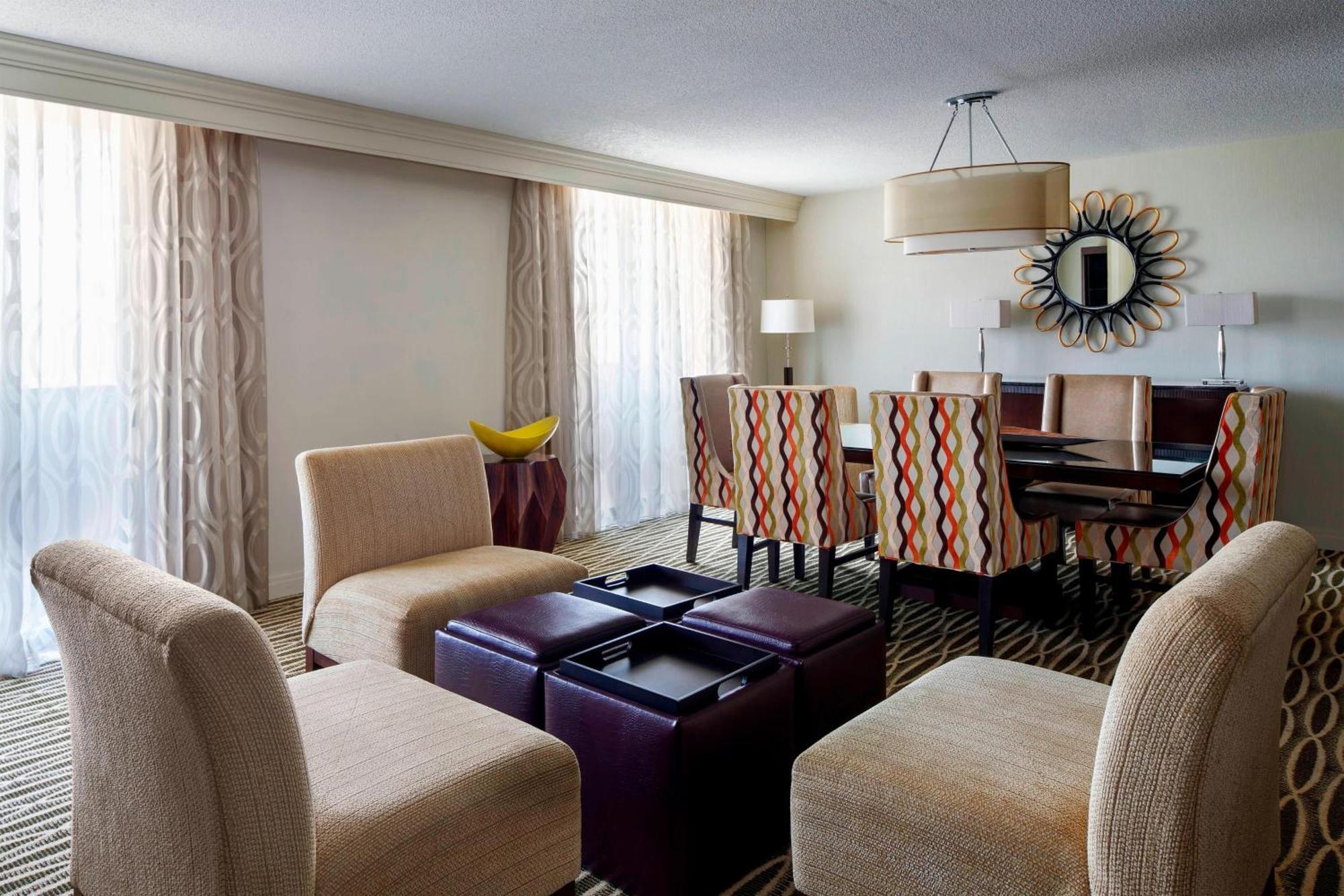 Charleston Marriott Town Center Hotel Bagian luar foto
