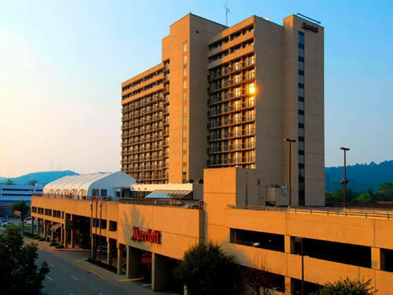 Charleston Marriott Town Center Hotel Bagian luar foto